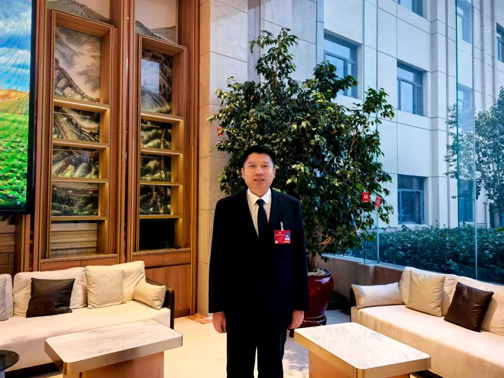 �ӱ�ʡ��ЭίԱ�������о�����������칫��רְ�������ų����ܷ��߹�ͼ�ӱ�ʡ��ЭίԱ�������о�����������칫��רְ�������ų����ܷ��߹�ͼ