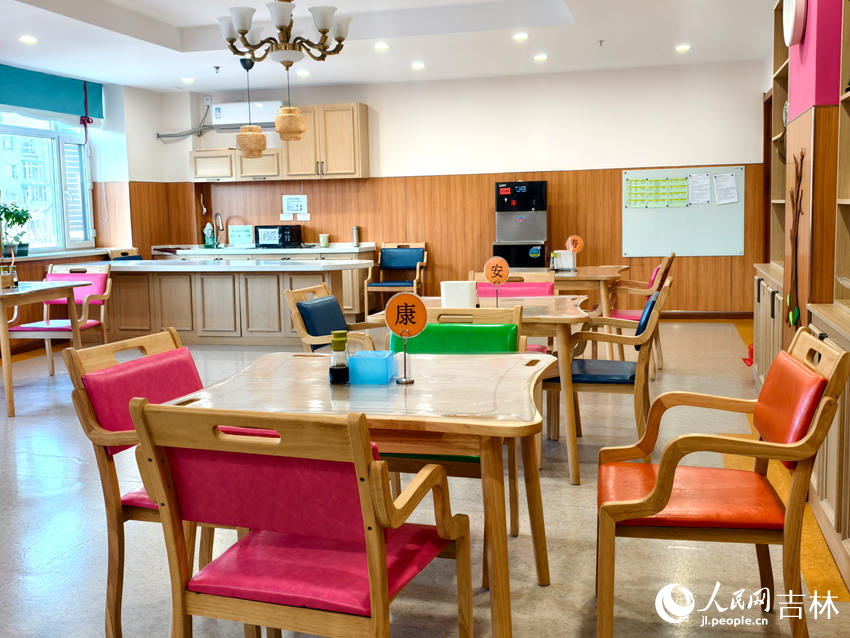 ����԰���ϻ���������������ʳ�á����������� ��˼����