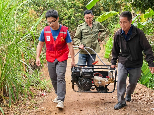 �ڹ���й�ƽ�����������˴壬�й�������פ�ĵ�һ��������ũ����ͬ��ˮ��ȹ�԰���������Ź�ͼ