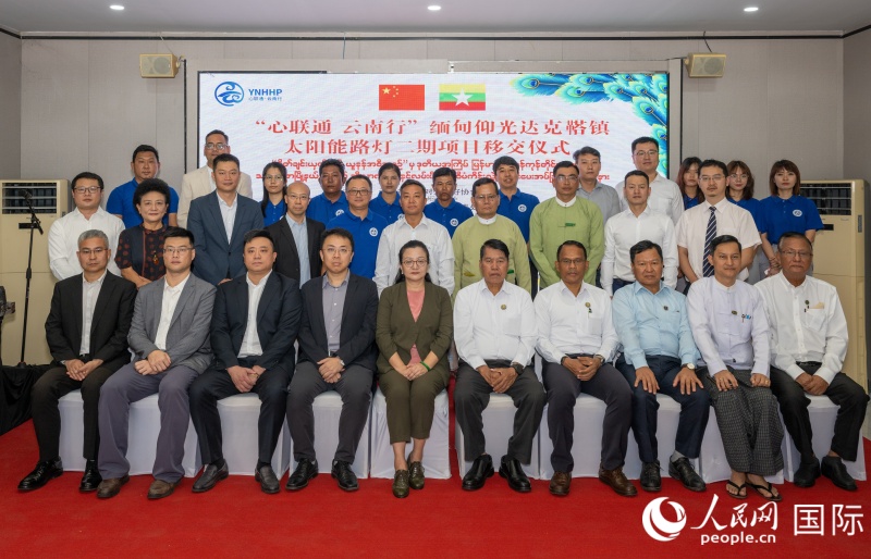 �α���Ӱ������������ л�Ѿ���