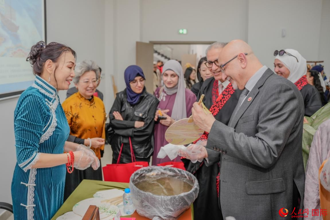 ����˹����������ѧ������ʦ���������ȹ��ա������� ����ˡ��ײ�������