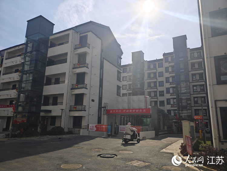 ������С����·�������������˵�������³��⡣������ ��������