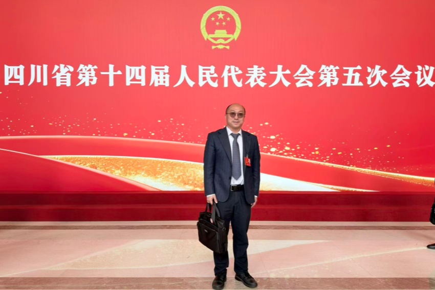 �Ĵ�ʡ�˴��������ɽ������ҽԺԺ�����������ܷ��߹�ͼ