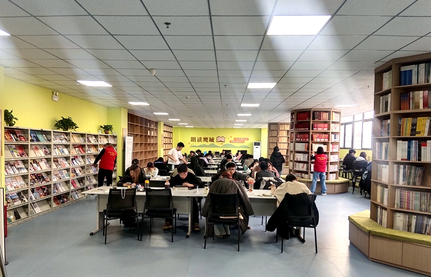 �½��ġ��ʶ�ӥ�ǡ������Ķ��ռ䡣ƽ��ɽ��ί��������ͼ