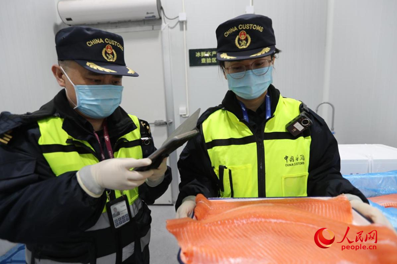 ���ع�����Ա����������в��顣���������� ����ƽ��