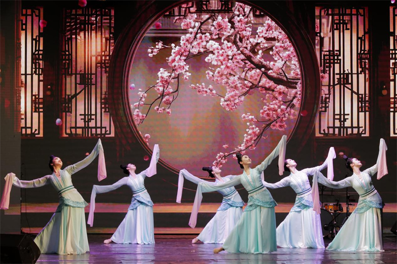 ͼΪ�й������߽����赸���ݡ��й�פ�׶���˹��ʹ�ݹ�ͼ