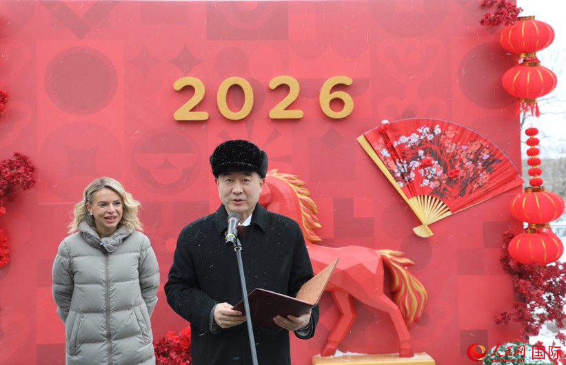 �й�פ����˹��ʹ�ݹ�ʹ��ΰ�ڻ�ֳ��´ǡ����������� Ф������