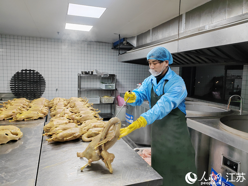 �ӹ�±�ƺõ�������ˮ�졣���������� ��������