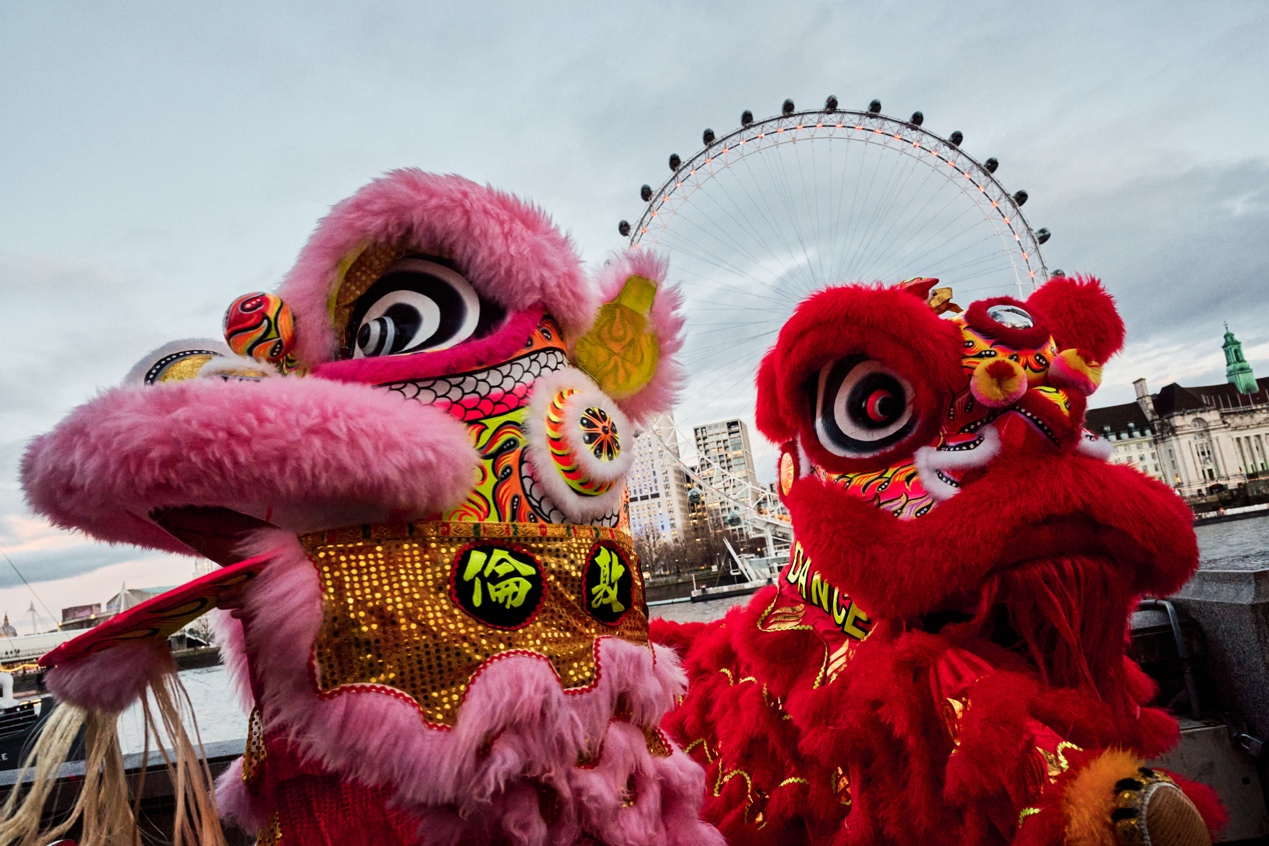 �׶���������ף�����´��ֳ����������