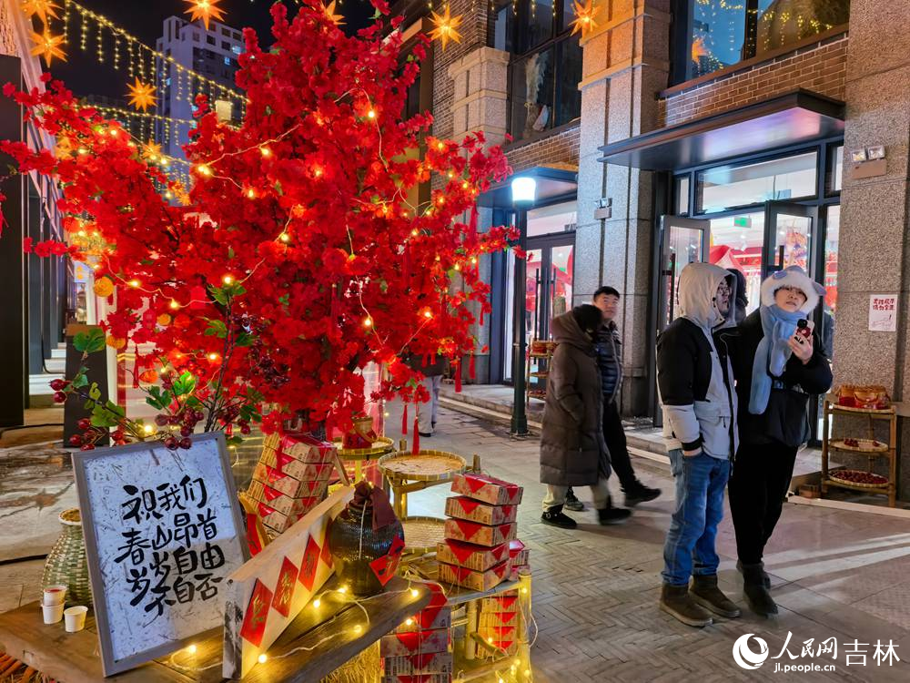 2��10�գ�С�꿪��ӭ���꣬�����̲�����ζŨ������������ ����Ԫ��