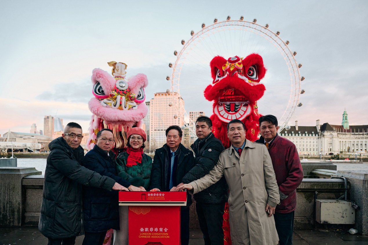 �׶���������ף�����´��ֳ����������